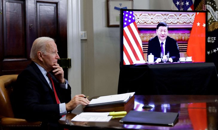 الرئيس الصيني حذر بايدن في اتصال هاتفي من اللعب بالنار بشأن تايوان