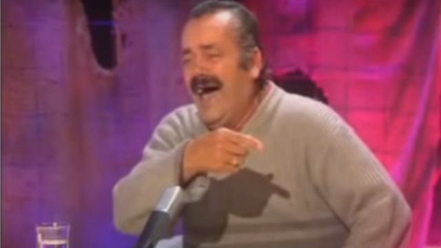 وفاة الإسباني إل ريسيتاس صاحب الضحكة الأشهر على الإنترنت
