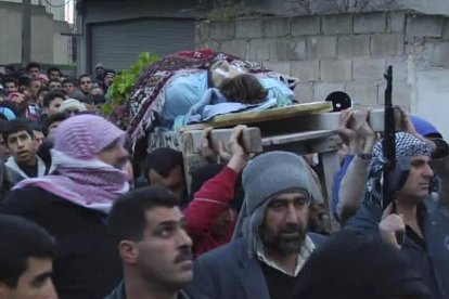 مقتل 47 مدنيا في قصف حمص وسط محاولات حسم في حمص ولافروف يقول إن الاسد كلف الشرع اجراء حوار مع كل القوى المعارضة