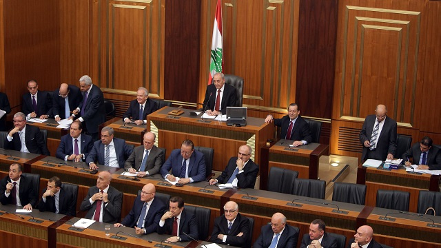 بري يدعو الى جلسة جديدة لانتخاب الرئيس اللبناني وعون يرفض إنتخاب رئيس مرفوض من نصف أبناء طائفته