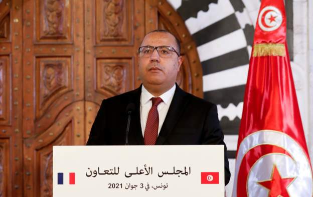 إصابة رئيس الحكومة التونسية هشام المشيشي وتمديد حال الطوارىء