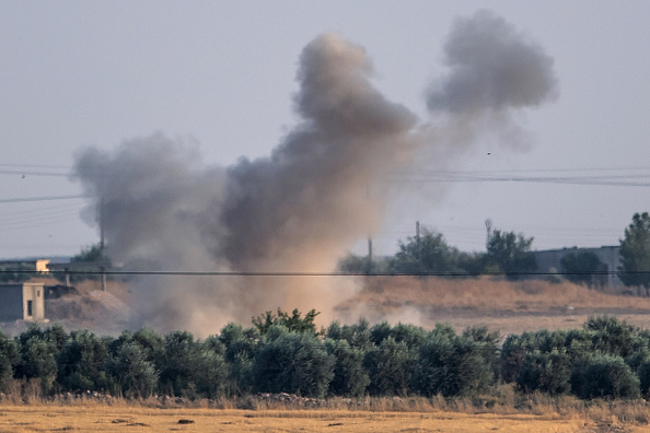 نحو 20 قتيلاً وجريحاً بقصف جوي تركي على قاعدة عسكرية تابعة لقوات النظام بريف عين العرب